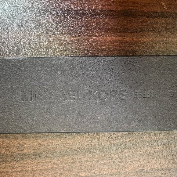 Michael Kors Women's Black and Gold Hardware Leather Belt Small - Picture 5 of 8